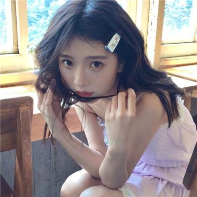 黑色丽人